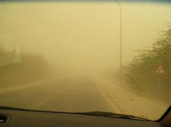 死海近郊の砂嵐.jpg